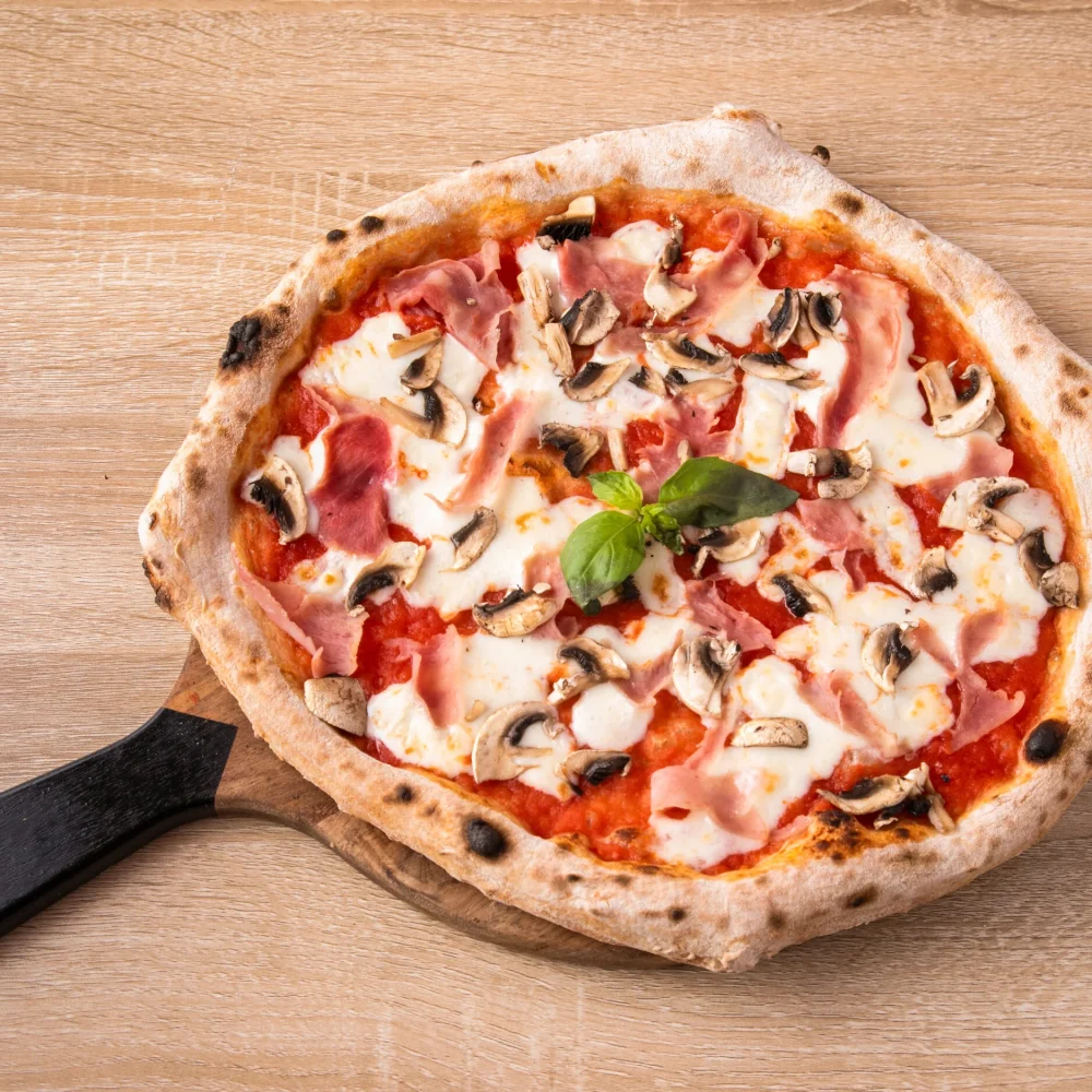 Prosciutto e funghi